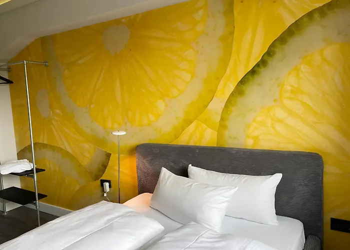 Hostel Citysurfer44 *